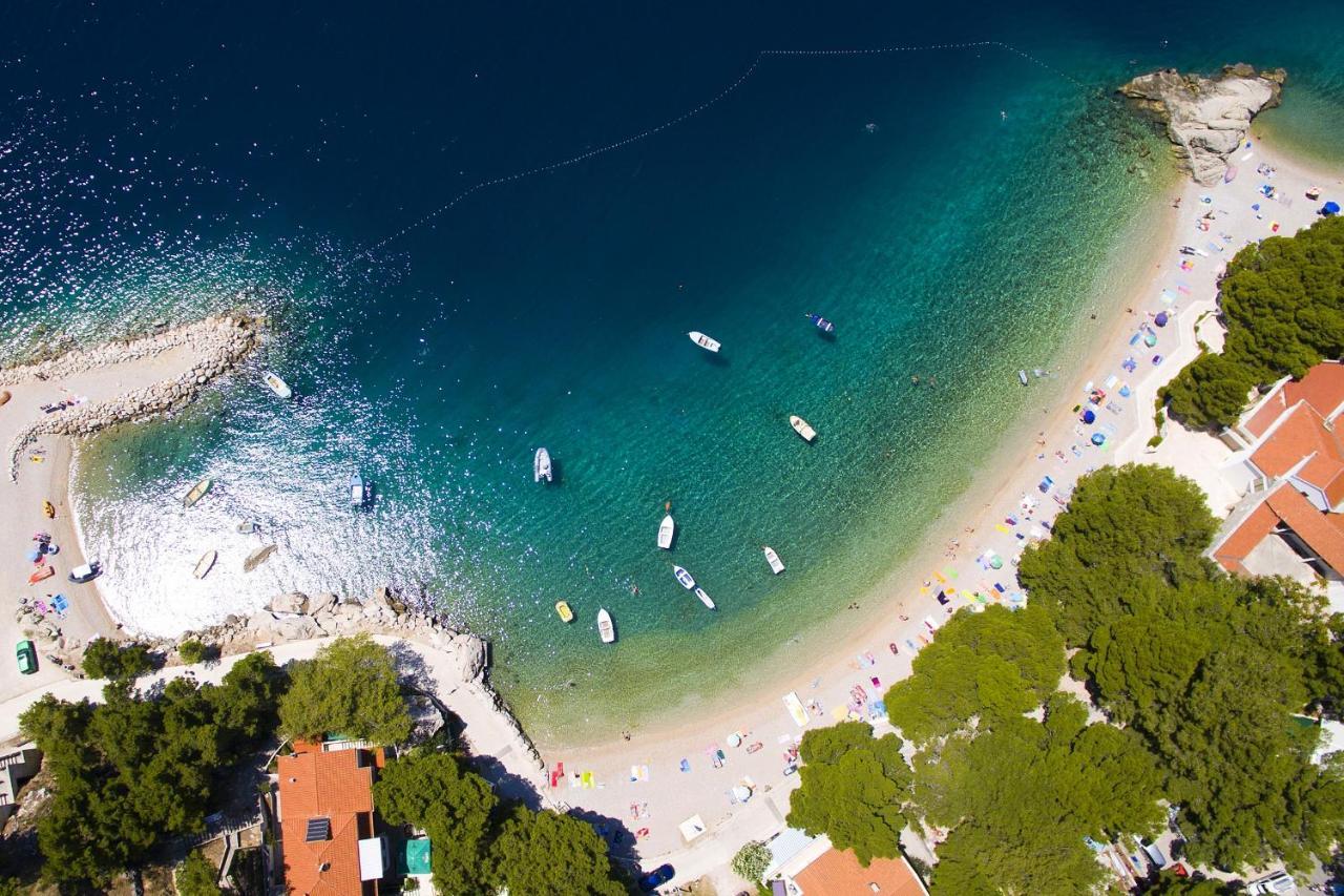 Rooms With A Parking Space Brela, Makarska - 17281 Eksteriør billede
