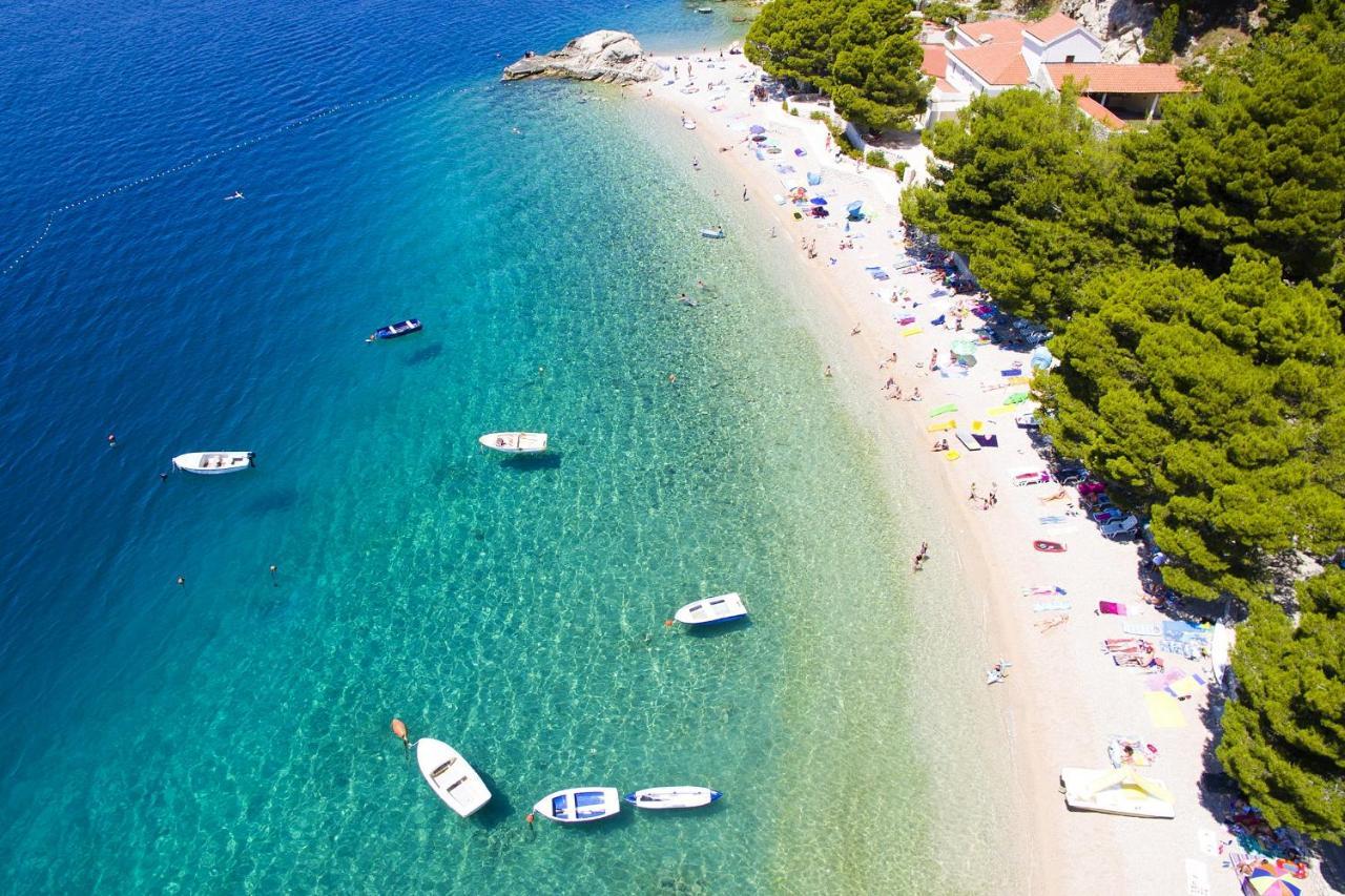 Rooms With A Parking Space Brela, Makarska - 17281 Eksteriør billede